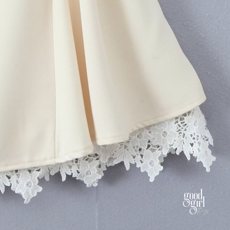 Adelyne Square-Neck Bow Back Mini Dress [KI7ABTQQ]