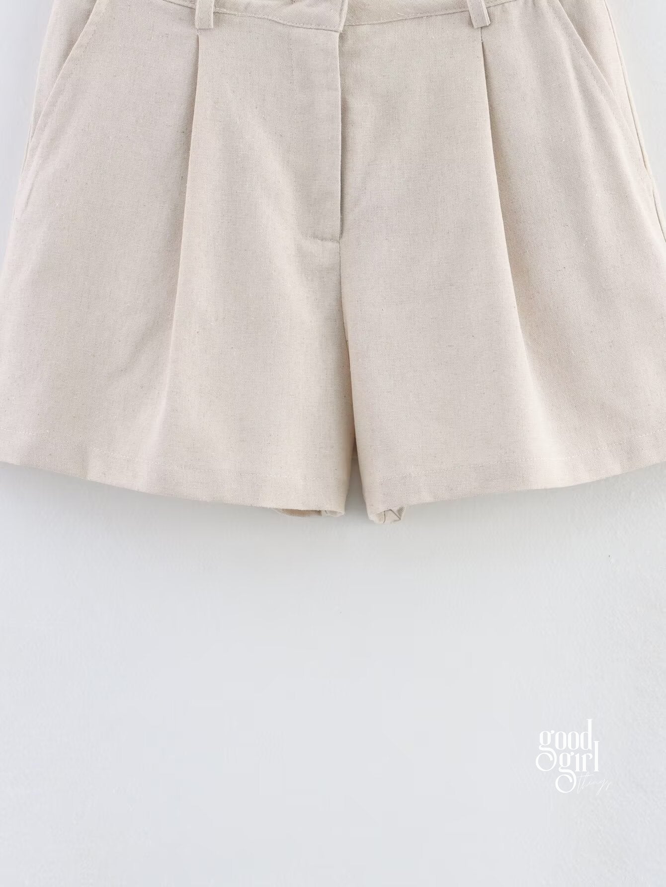 Aniylah V-Neck Short Set [YK8H3MRP]