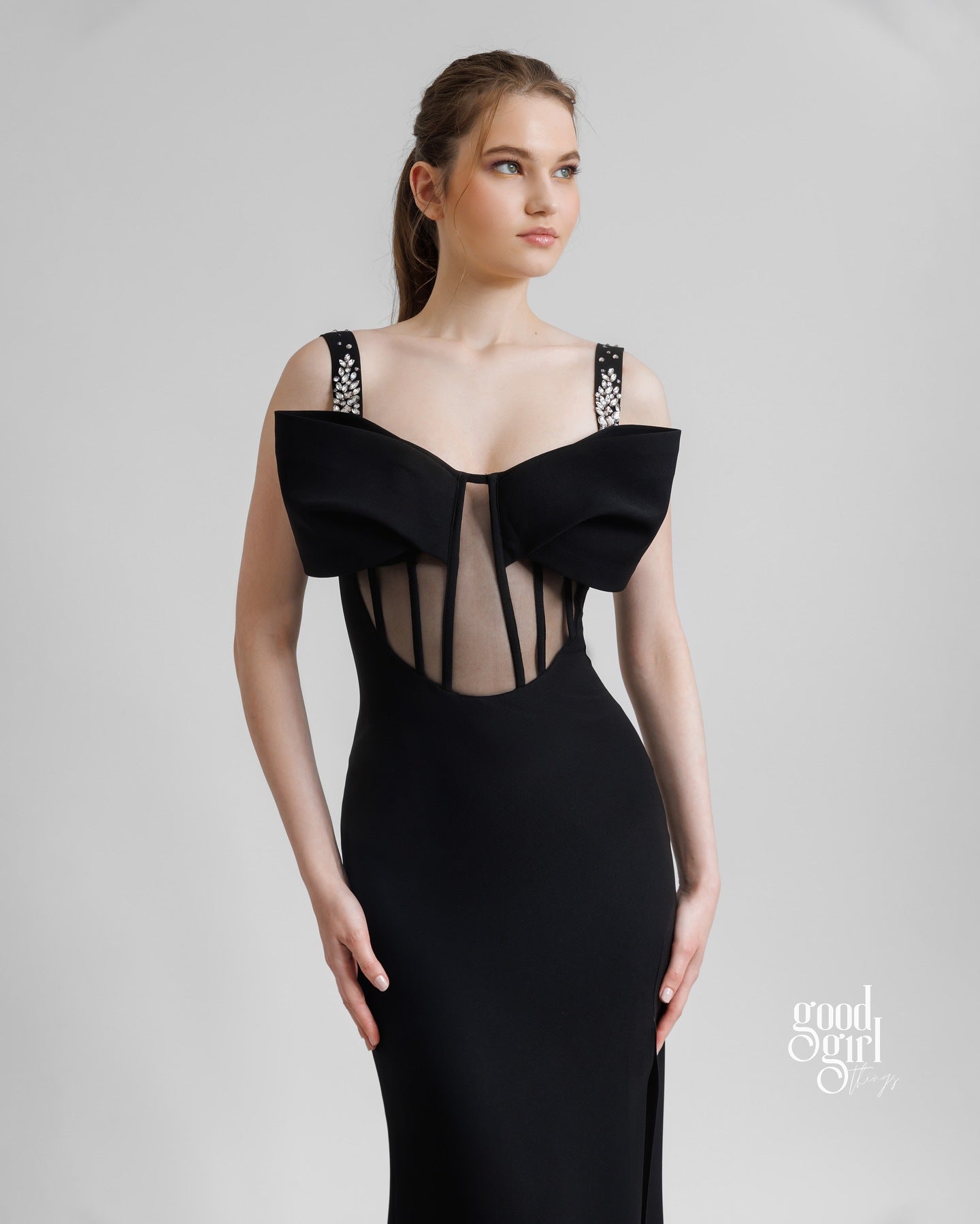 Bruchy Embellished Mesh Maxi Dress [71J8O49C]