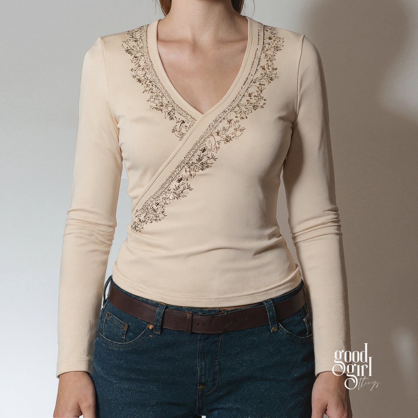 Coralynn Floral Embroidered Top [6RKJ9X7Z]