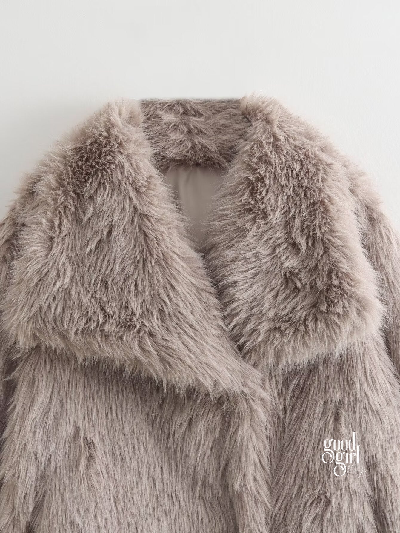 Karra Faux Fur Lapel Jacket [V3MJHSGD]