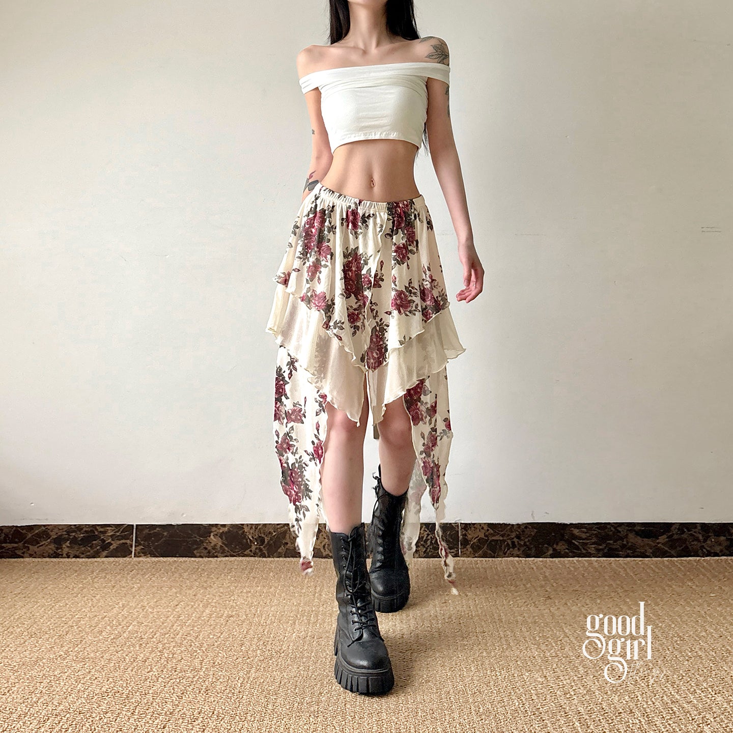 Kit Rose Print Asymmetric Skirt [6RAVYVMS]