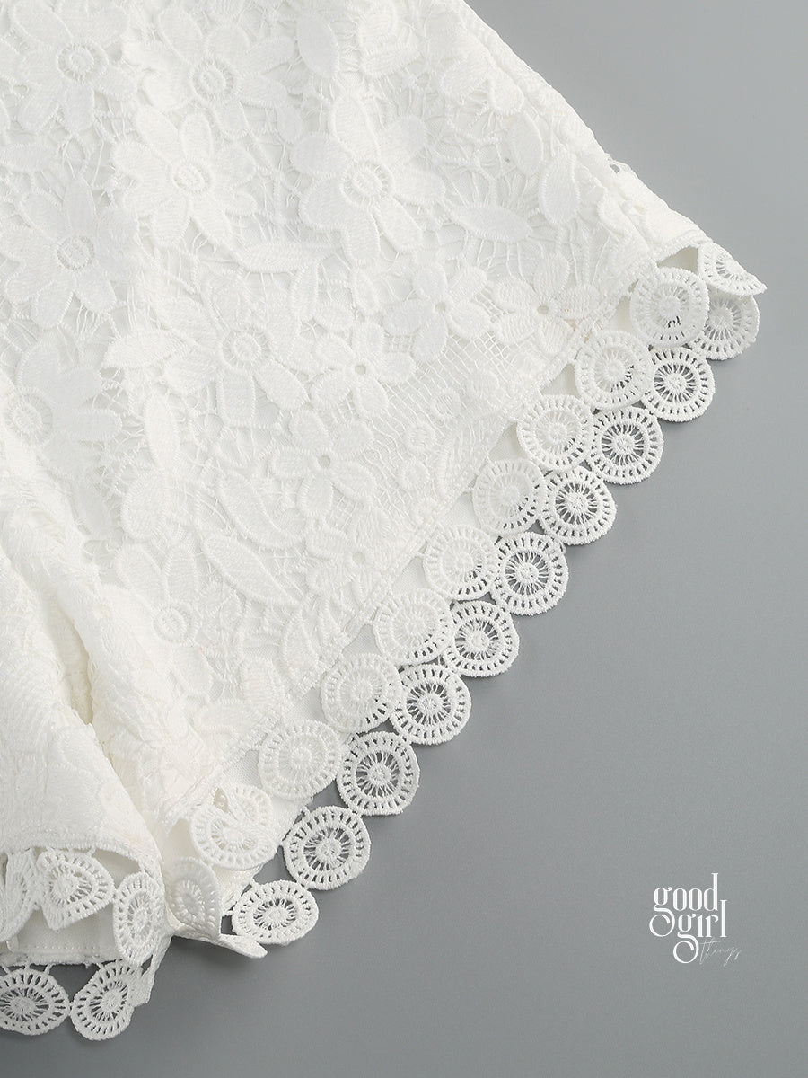 Laikynn Lace Tube Top Jumpsuit [VZ2BVE0Q]