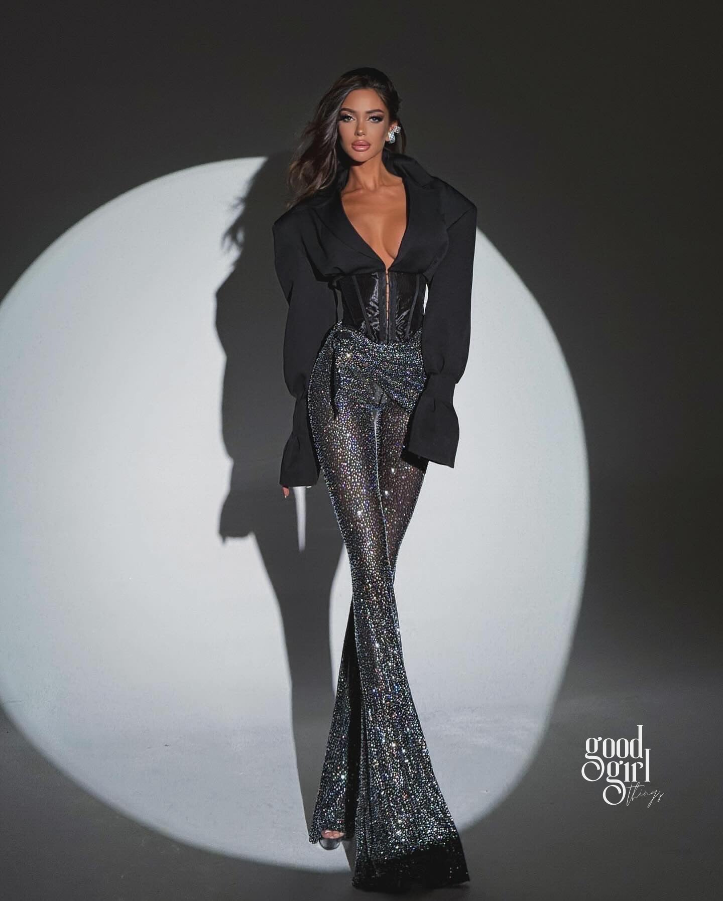 Lucienne Rhinestone Blazer Set [1SUEY6QX]