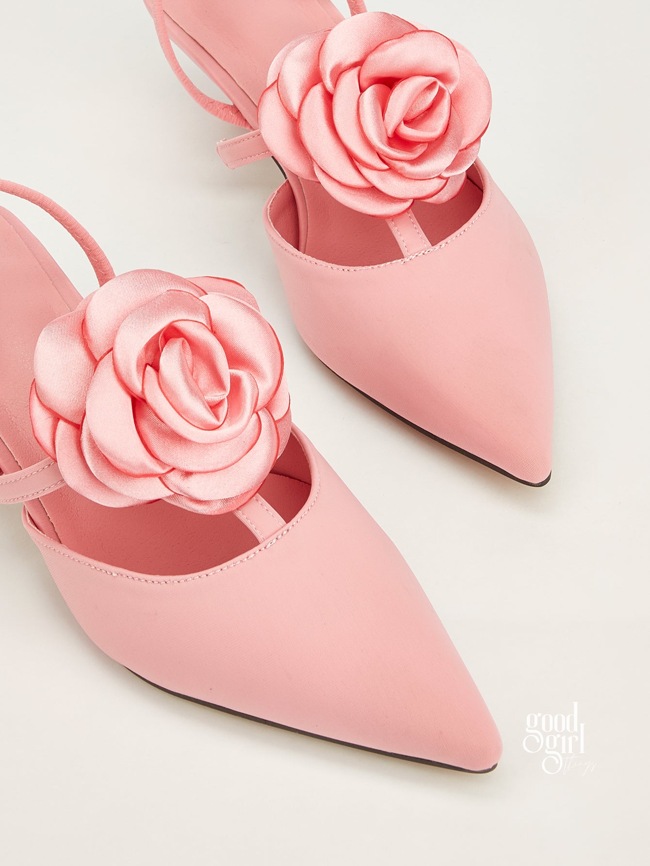 Navia Satin Stiletto Mules [TTAPXY2V]